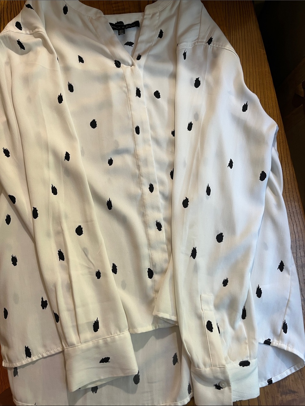 White Polka Dot V-Neck Long-Sleeve Blouse